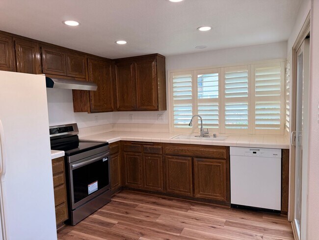 Foto del edificio - Nice Holmby II model home in Leisure Village 55+ Active Community