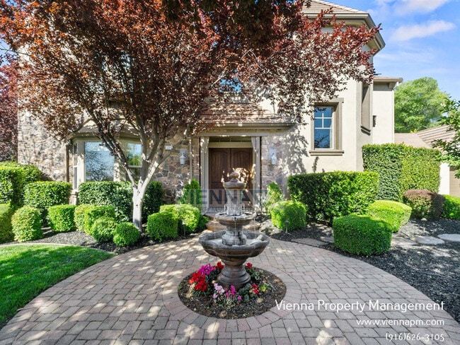 Building Photo - 3394 Greenview Dr