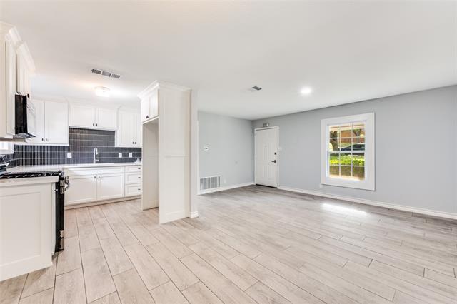 Foto del edificio - 2513 Janice Ln