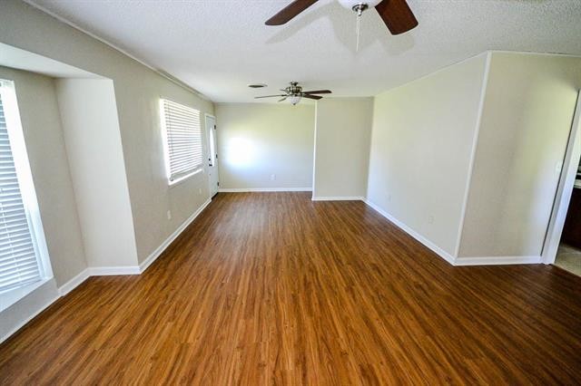 Building Photo - 311 Davis Dr