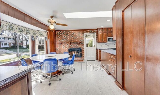 Building Photo - 4216 Worcester Dr