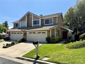 Building Photo - 2154 Glenview Terrace