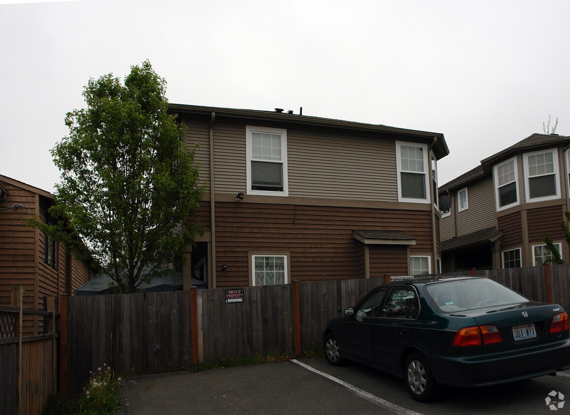 Foto del edificio - 10547 Midvale Ave