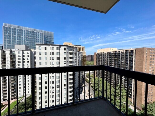 Foto del edificio - 1211 S Eads St