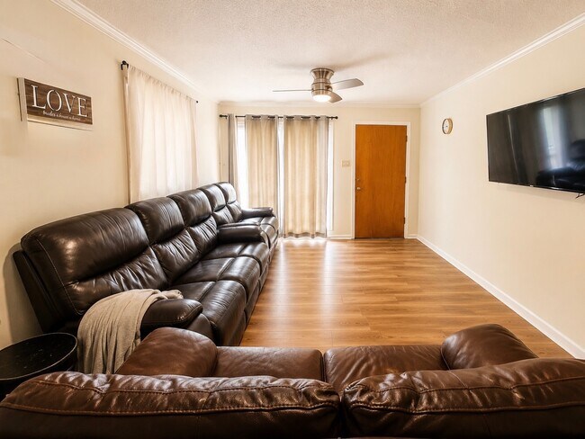 Foto del edificio - 211 N William Dr