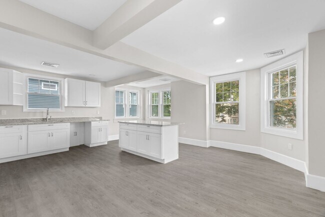Foto del edificio - 17 Dorchester Ave