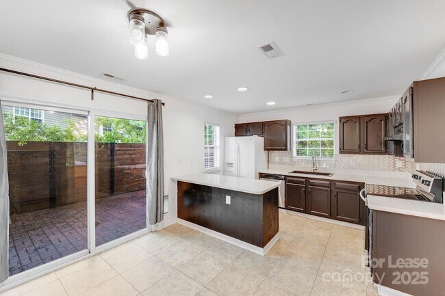 Building Photo - 5670 Prescott Ct