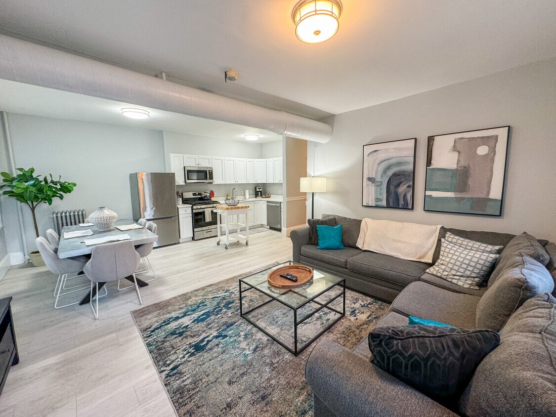 Foto principal - 637 Washington St