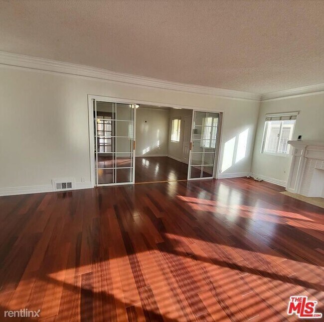 Building Photo - 4 br, 3 bath House - 1030 S St Andrews Pl