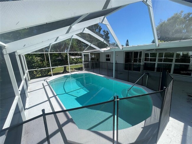 Foto del edificio - 346 Tanager Ct