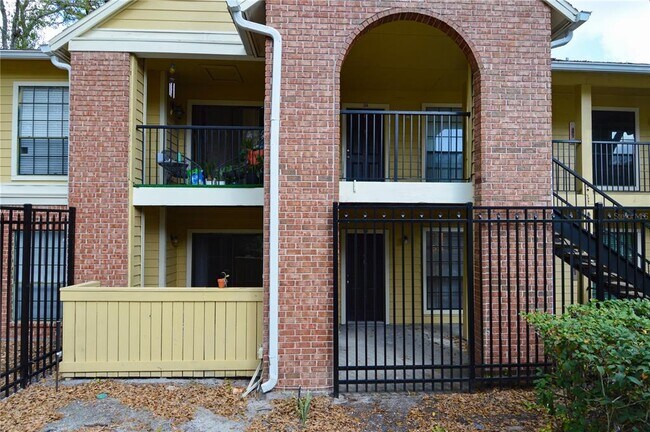 Building Photo - 8643 Mallard Reserve Dr
