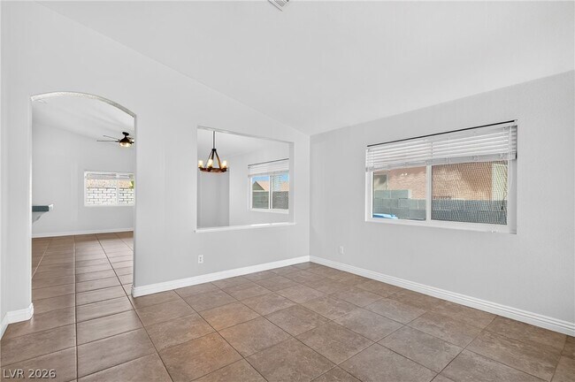 Foto del edificio - 630 Beresford Ave