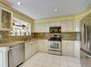 Building Photo - 8612 Wicklow Ln