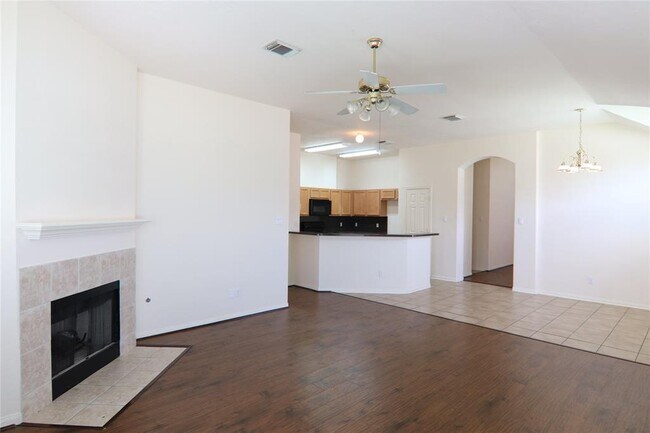 Foto del edificio - 2210 Plum Square Ct