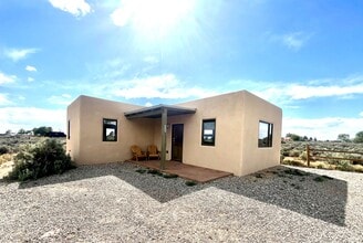 Building Photo - 28 Piedra Vista