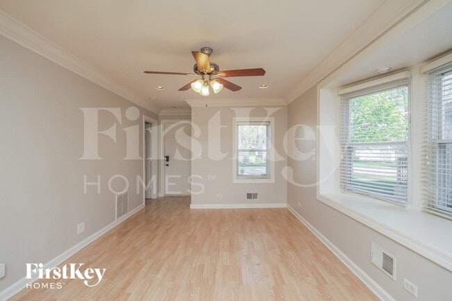 Building Photo - 15006 Avers Ave