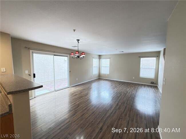 Foto del edificio - 7337 Ribbon Ridge Ave