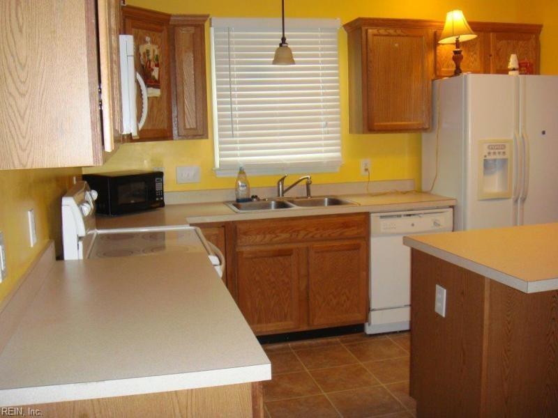 Primary Photo - 727 W 38th St