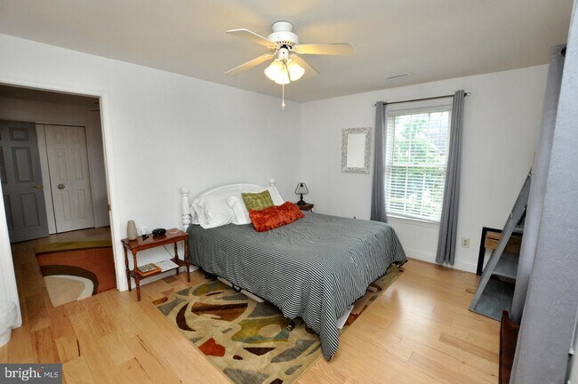 Building Photo - 791 Westfield Dr