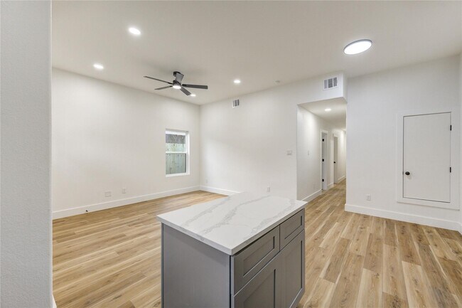 Foto del edificio - 9727 Stedman St