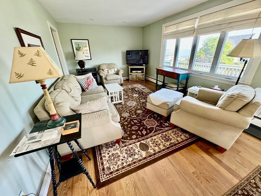 Foto principal - 10 Glover Ave