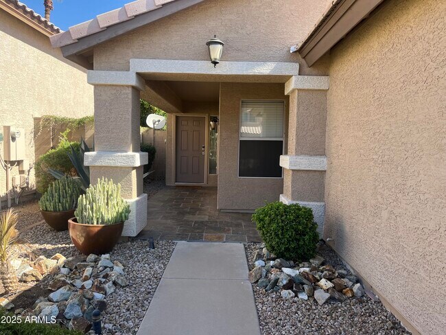 Foto del edificio - 4144 E Coolbrook Ave