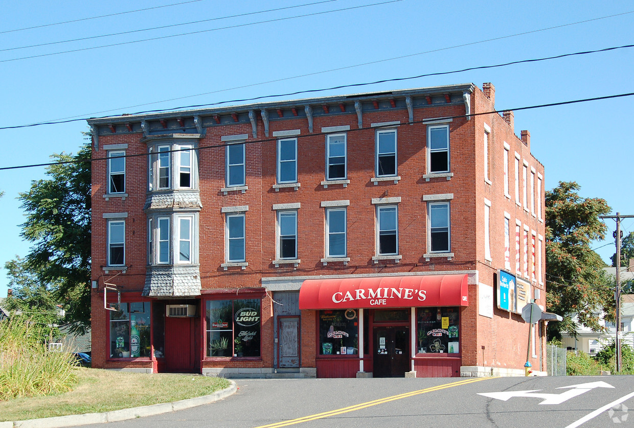 Building Photo - 417 E Main St