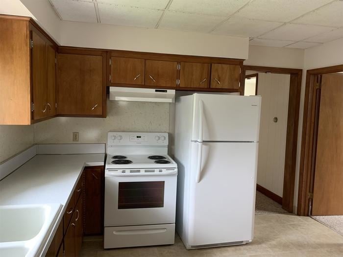Building Photo - Spacious 2 Bedroom-Heat Inc