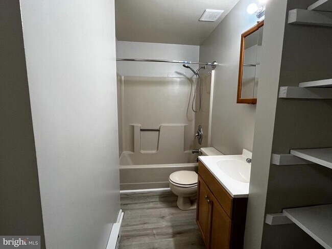 Foto del edificio - 7889 Main St