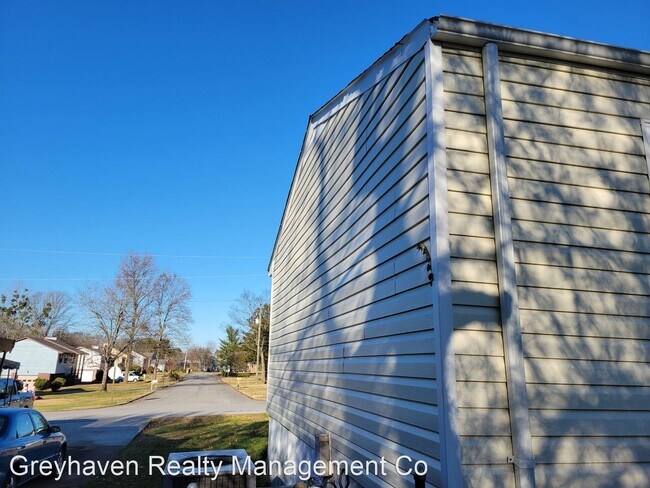 Foto del edificio - 3 br, 1 bath House - 4612 Shawhan Road