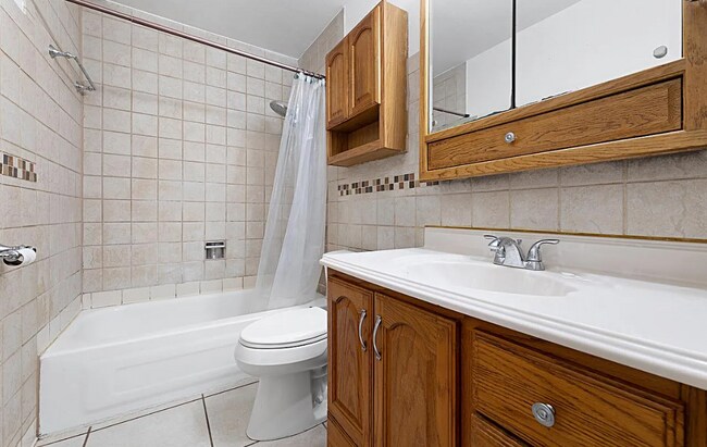 Foto del edificio - 6463 N 55th St