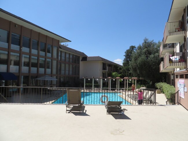 Foto del edificio - 5585 E Pacific Coast Hwy