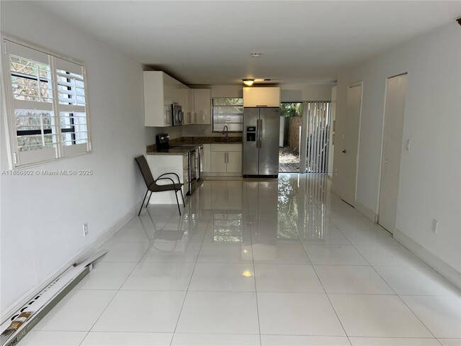 Foto del edificio - 454 NE 194th Terrace