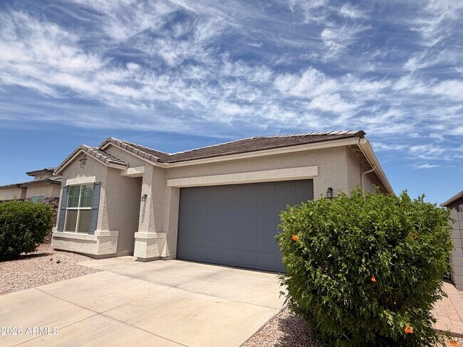 Foto del edificio - 15628 W Smoketree Dr