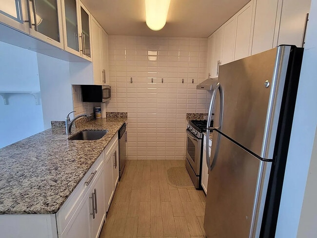 Building Photo - 40-26 College Point Blvd