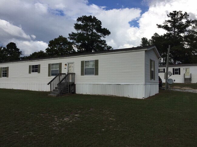 Building Photo - 105 Wilhowie Dr