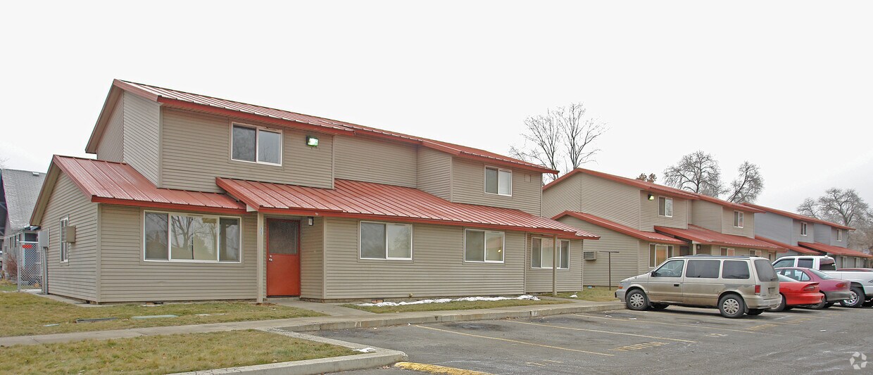 Primary Photo - 801 E Central Ave