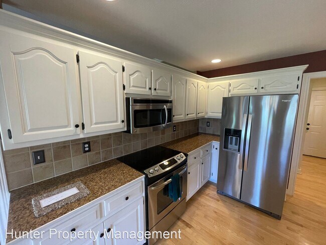 Foto del edificio - 3 br, 2 bath House - 2660 S Laurel Ave