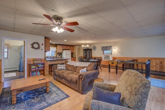 Building Photo - 30 Middle Shore Dr