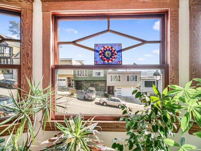 Building Photo - 38 Nebraska St