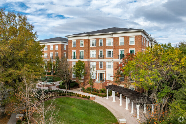 11 Arch Pl - Colonnade at Kentlands