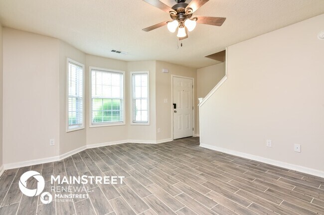 Foto del edificio - 6825 Mahonia Pl