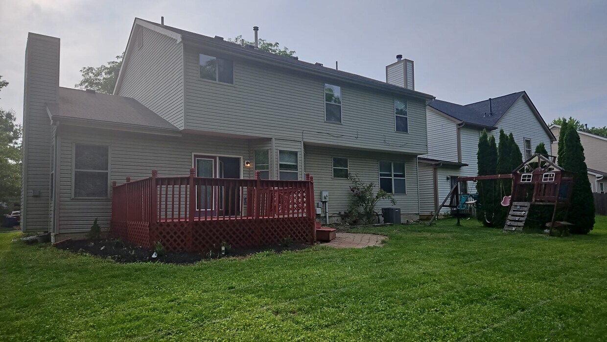 Foto principal - 7724 Schoolway Ct