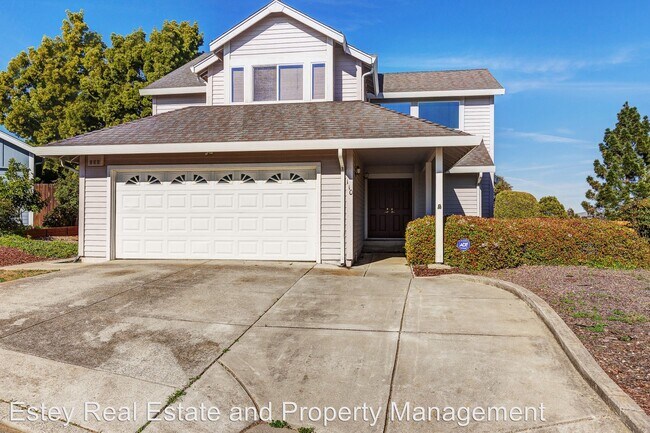 Building Photo - 4 br, 2.5 bath House - 110 Spinnaker Court