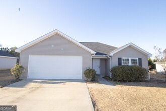 Building Photo - 304 S Bridgeport Dr