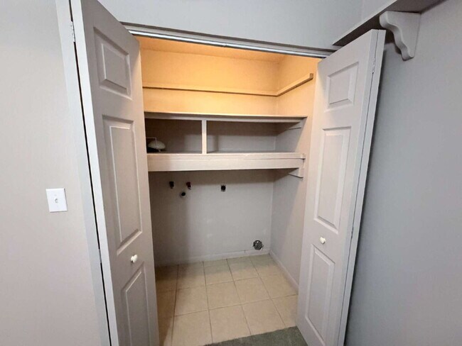 Foto del edificio - 141 Fernery Rd