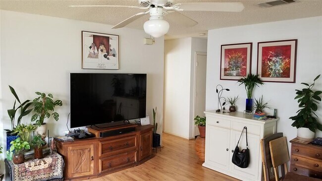 Foto del edificio - 2508 Byfield Dr