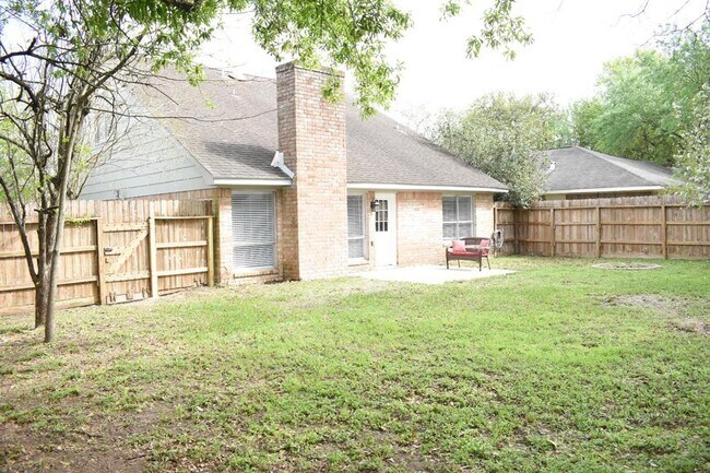 Building Photo - 20819 Park Pine Ln