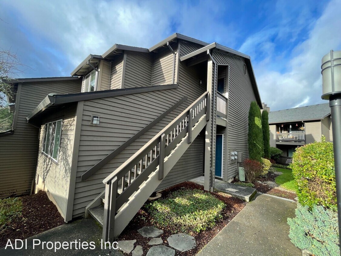 Primary Photo - 2 br, 2 bath House - 9530 SW 146th Terrace #4