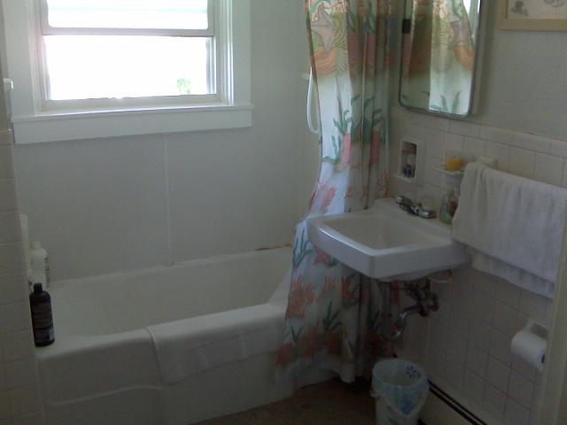 Building Photo - 223 Raines